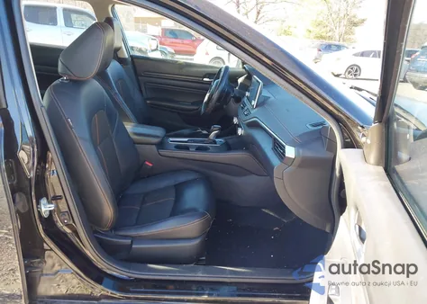 2019 Nissan Altima 2.5 Sr z USA, uszkodzony, nr VIN 1N4BL4CV0KC180277